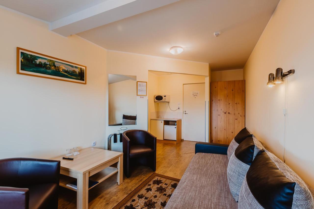 Aleksandri Hotel Tartu Eksteriør bilde